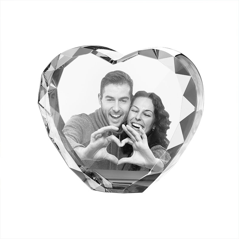 Personalisiertes 2D/3D Kristall Herz mit Laser Gravur und Licht