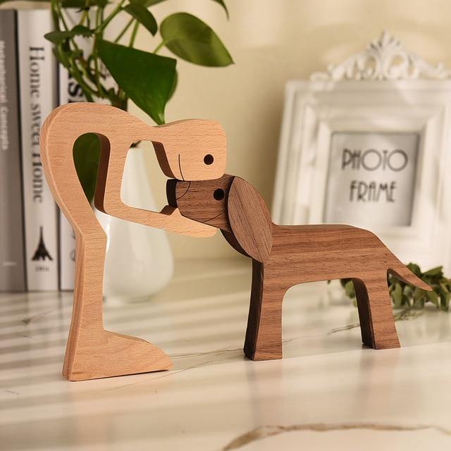 Handgeschnitzte Hundefigur - HundeHerz