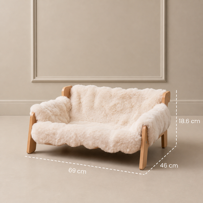 Luxuriöses, erhöhtes Hundebett aus Massivholz